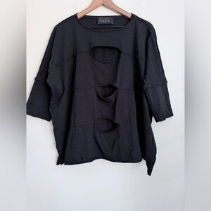 Ozai N Ku Black Lagenlook Top tee shirt Boho Artsy oversized cut out M